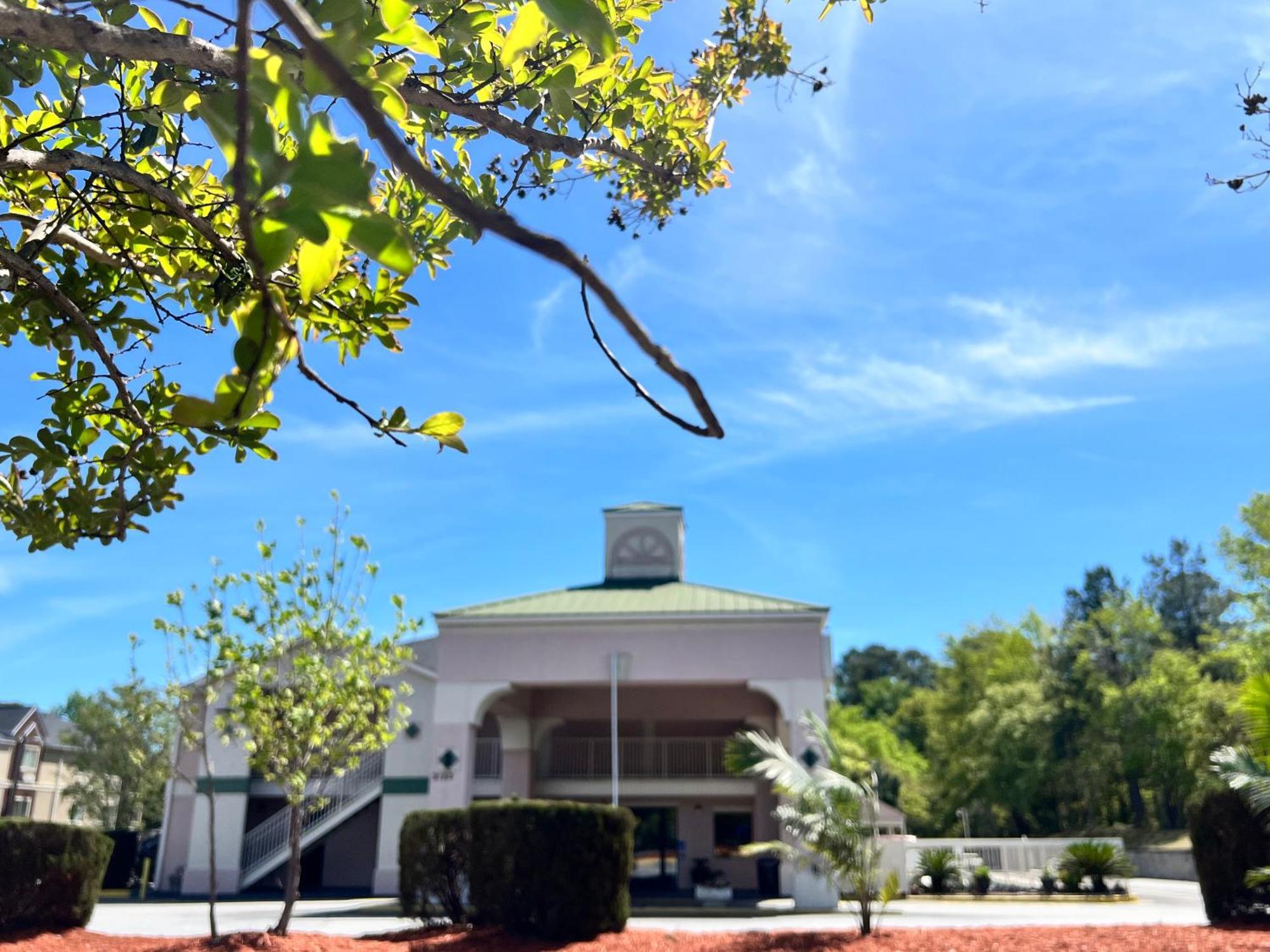 Country Hearth Inn & Suites Augusta Ngoại thất bức ảnh
